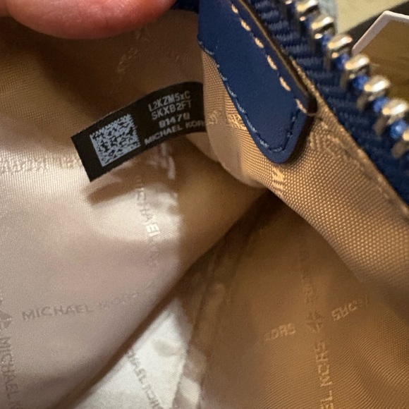 Michael Kors Vibrant Blue Bag NWT $178 retail - Picture 9 of 9